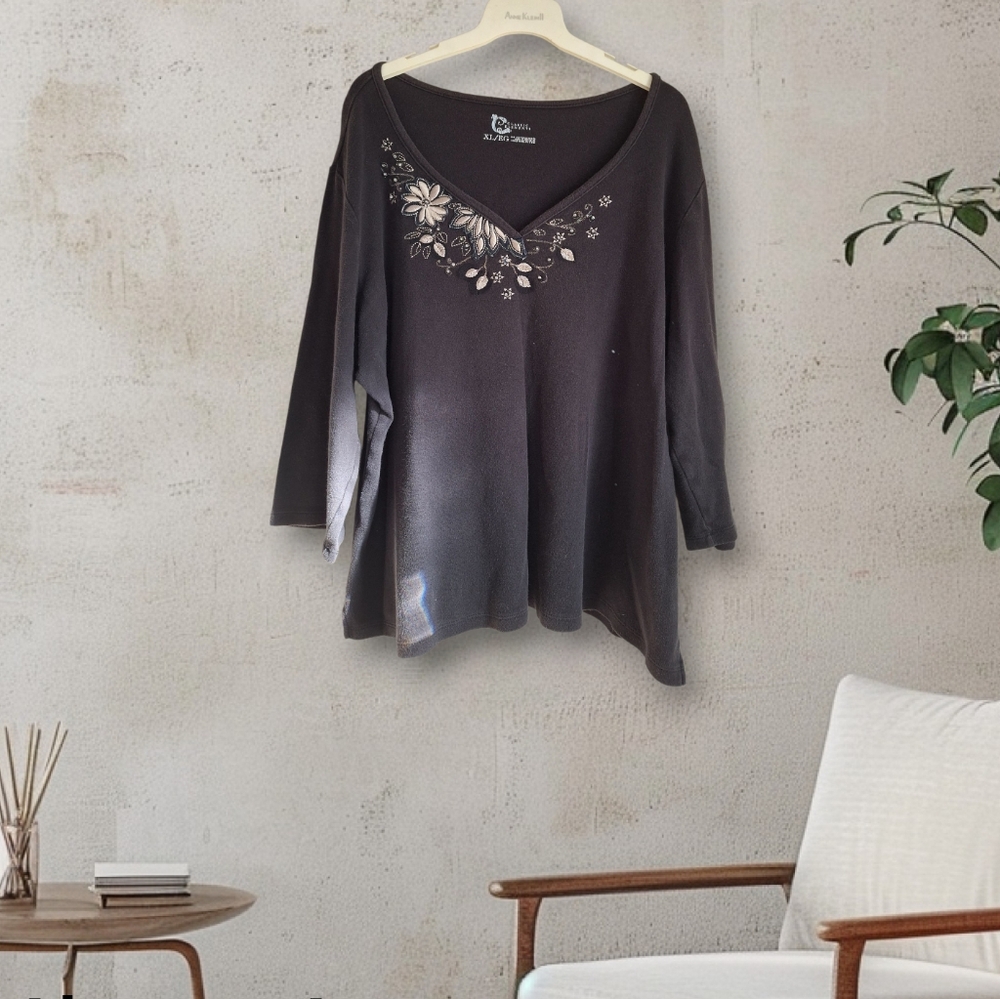 Classic Elements Black Top With Silver Embroidered Floral Design Size XL